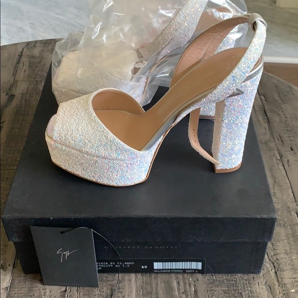 Giuseppe Zanotti Peep Toe Heel